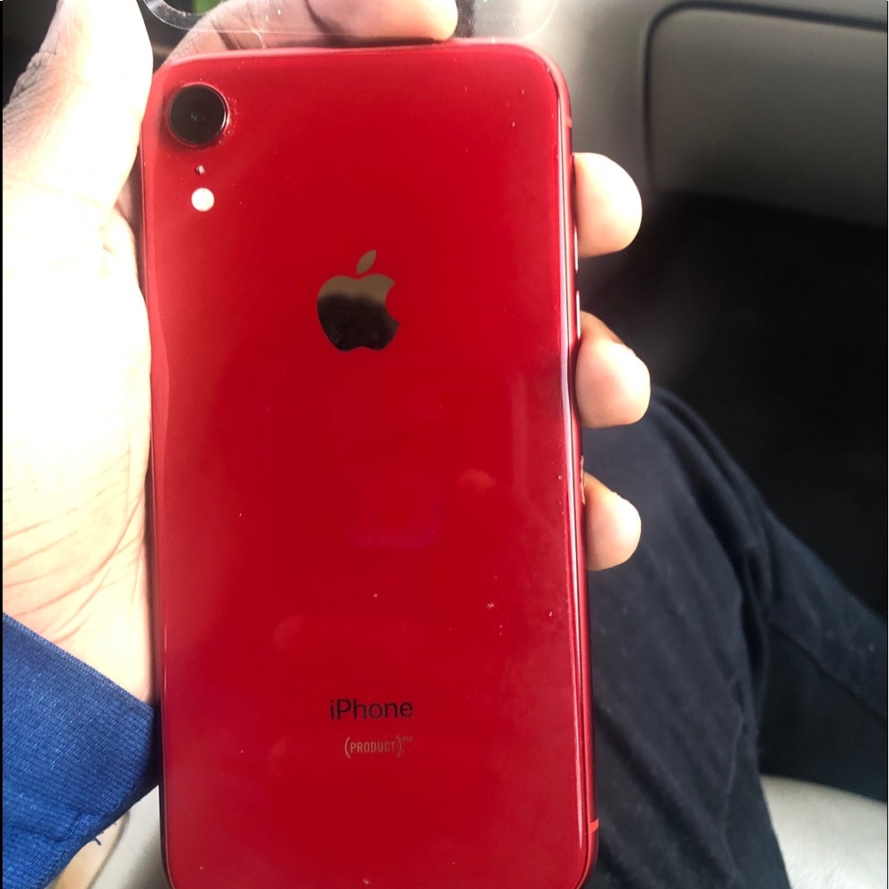 iPhone XR 128gb red